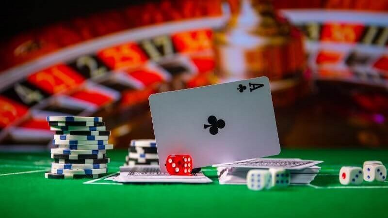BongVip: Xì tố và Poker giống và khác nhau ở điểm nào?